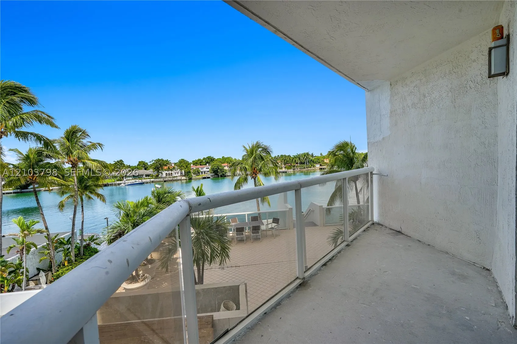 5880 Collins Ave #403