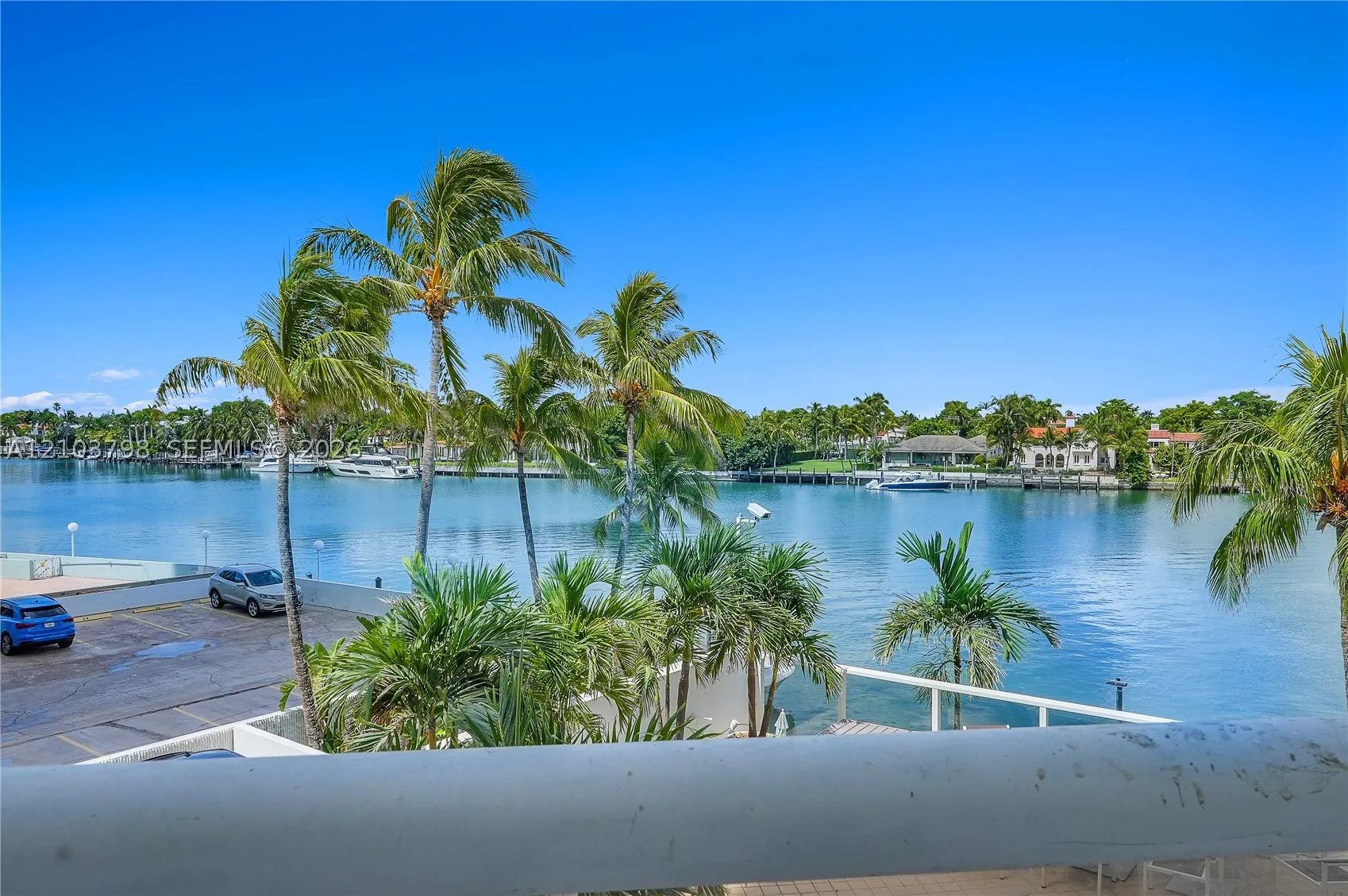 5880 Collins Ave #403