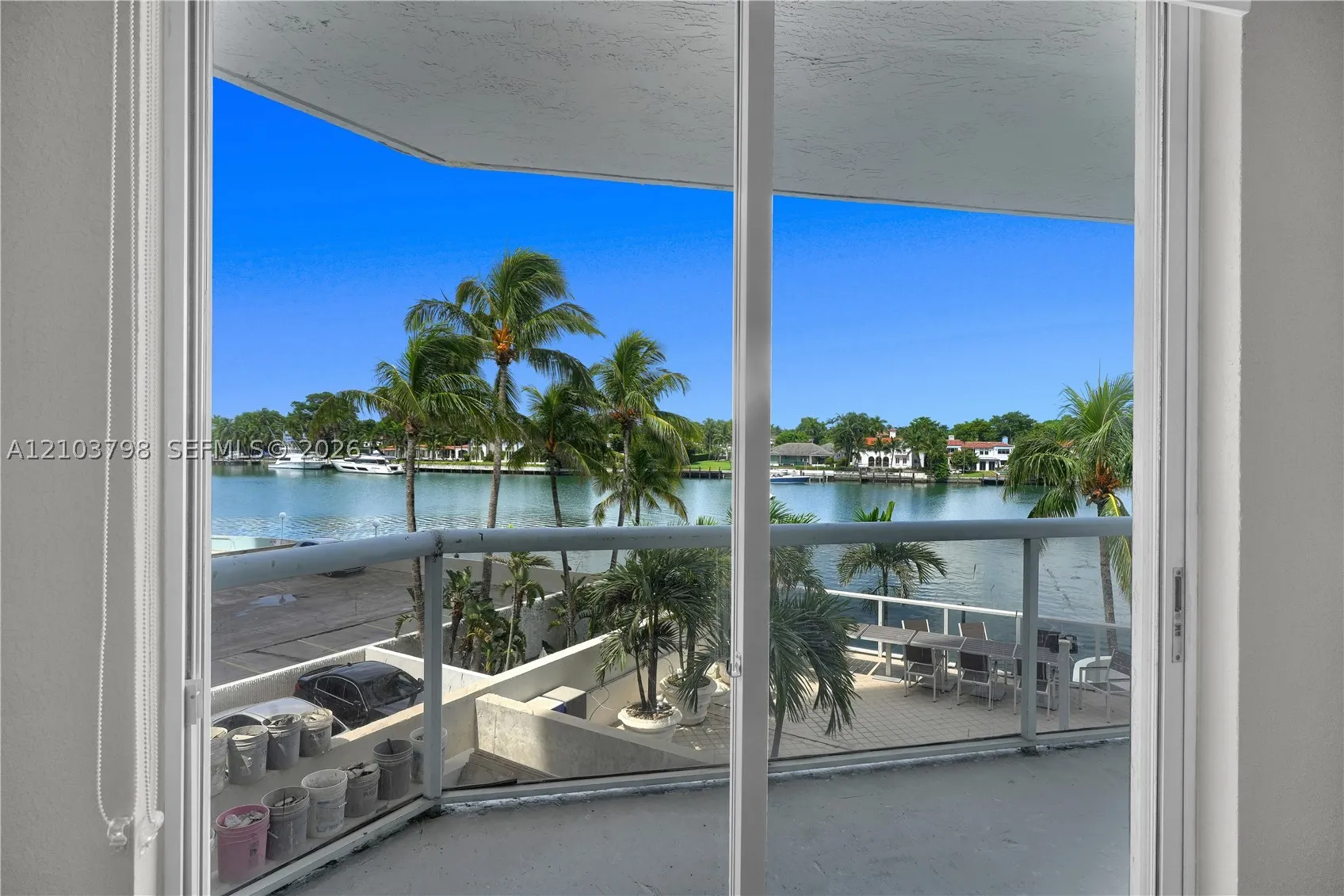 5880 Collins Ave #403