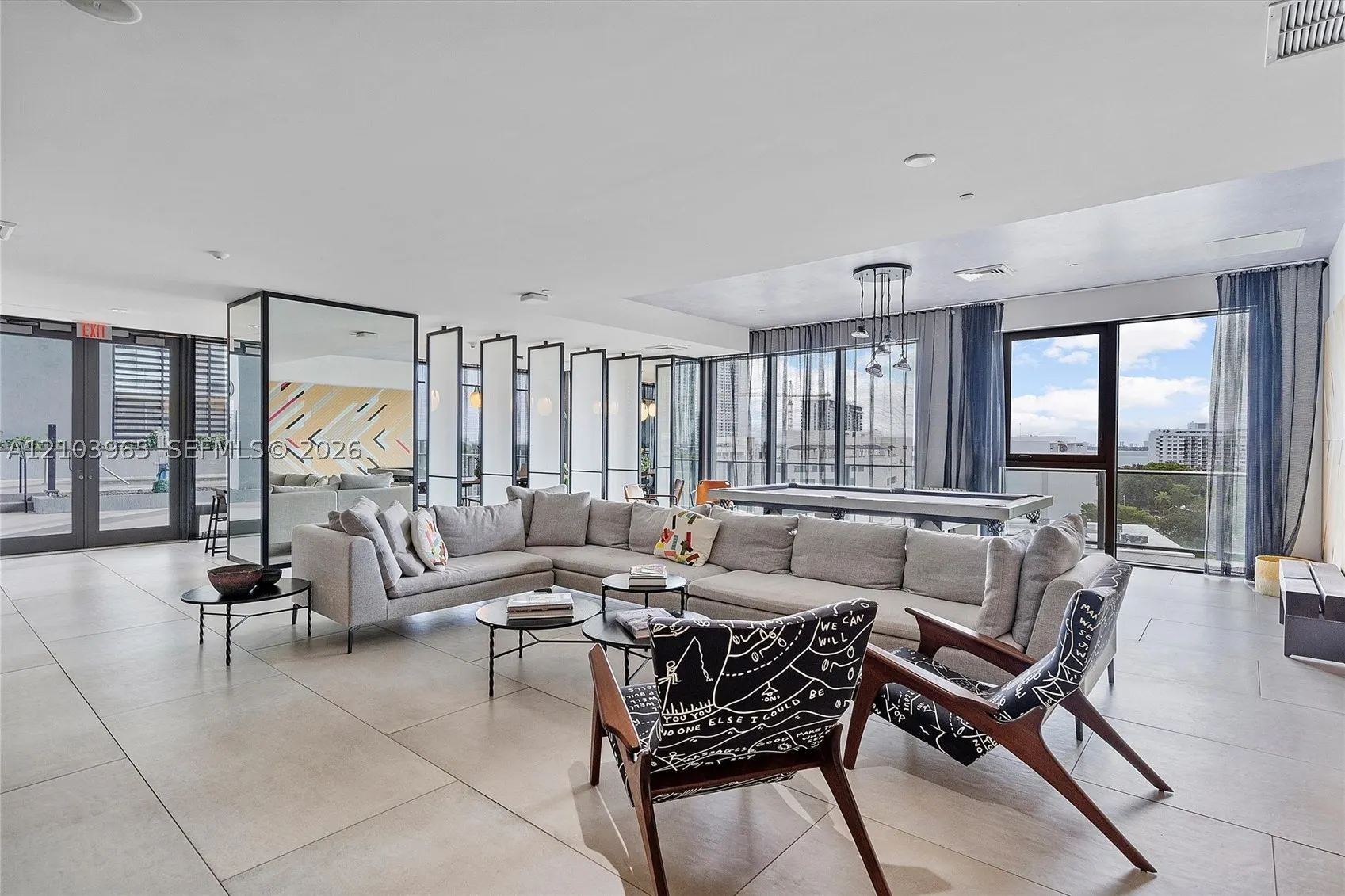 121 NE 34th St #2904