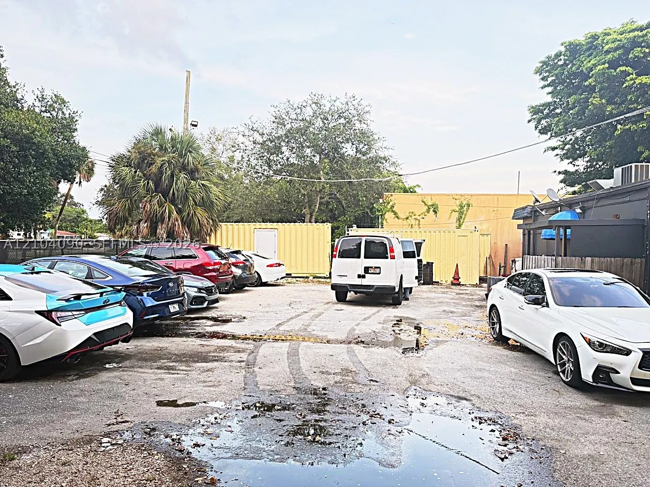 3215 Davie Blvd