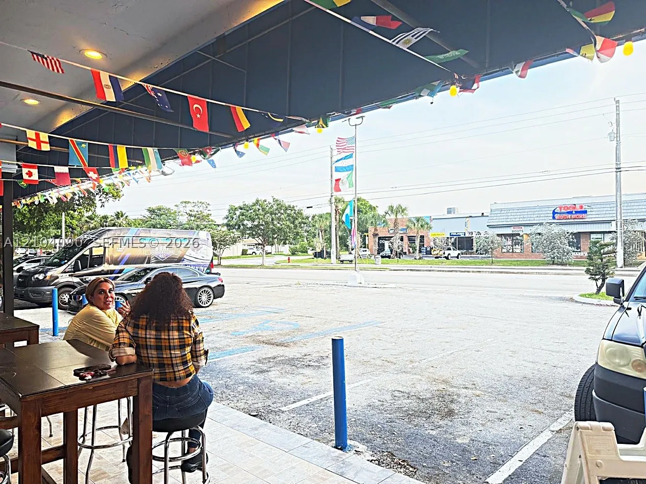 3215 Davie Blvd
