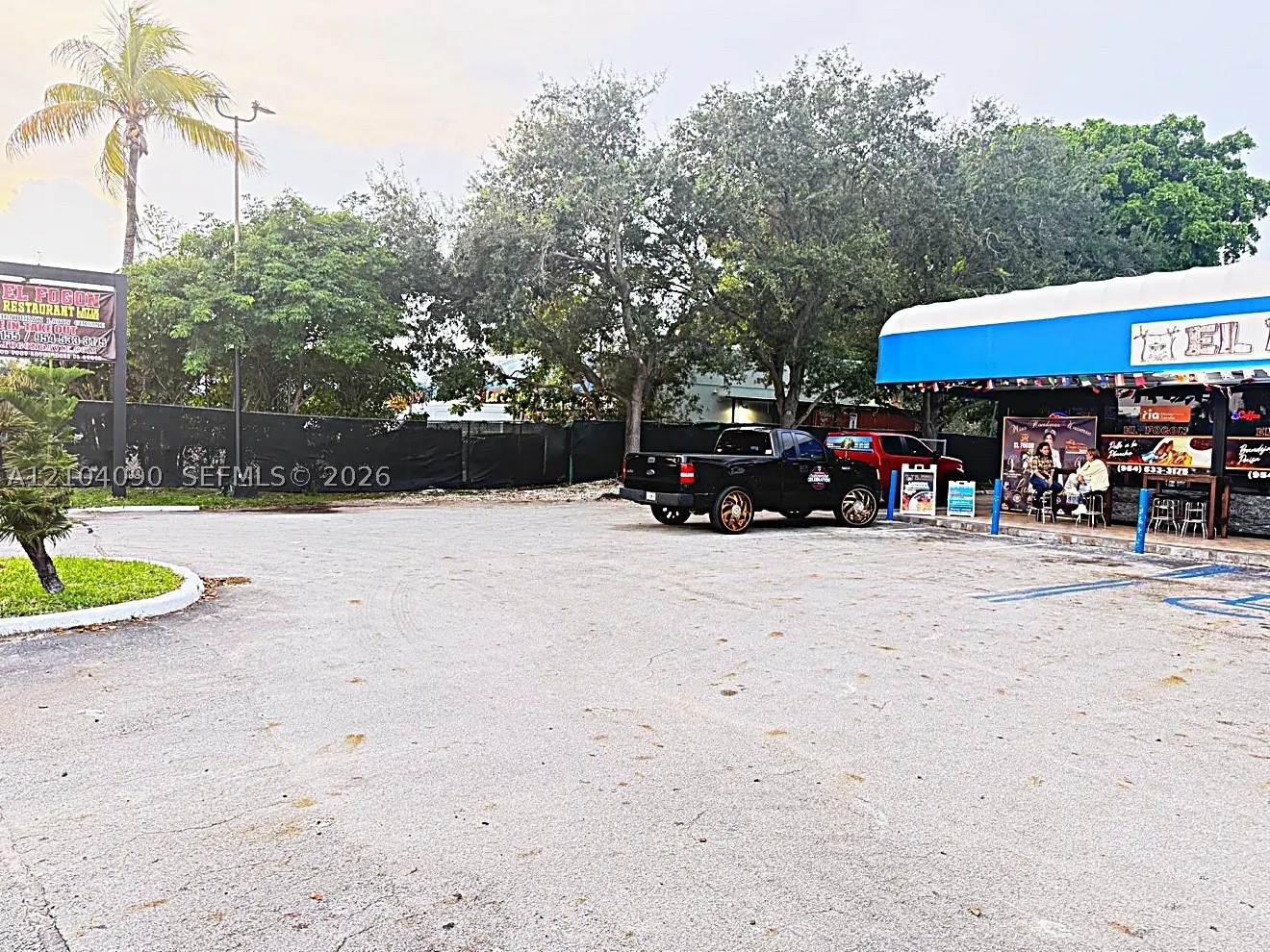3215 Davie Blvd