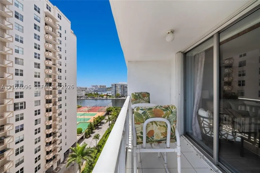 1849 S Ocean Dr #1112