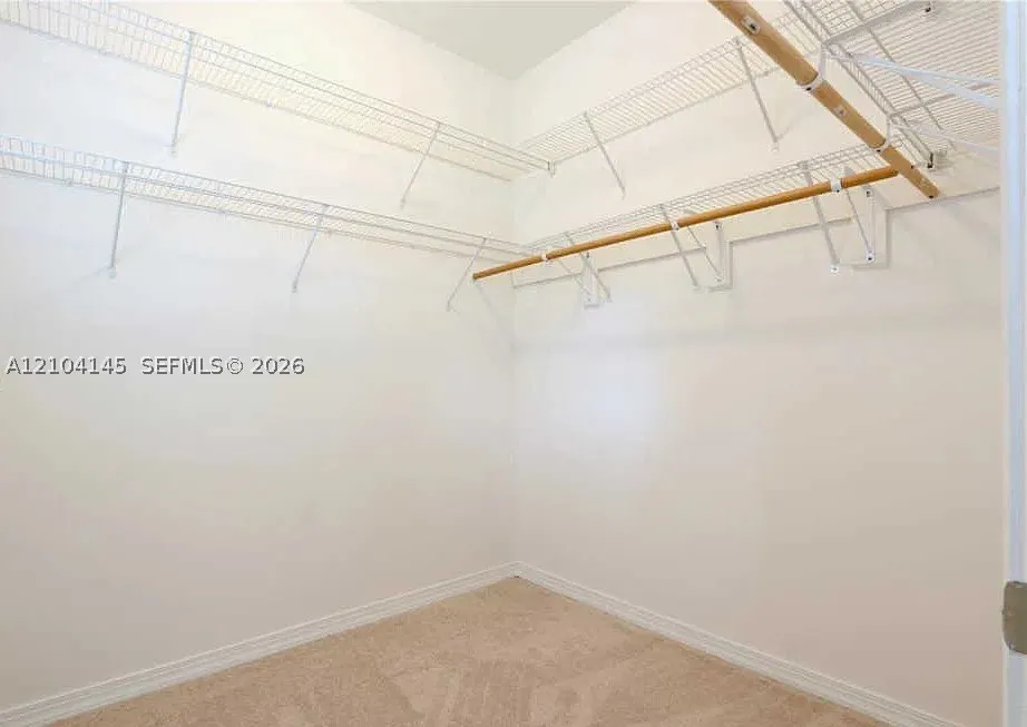 578 Loretto Ave #5