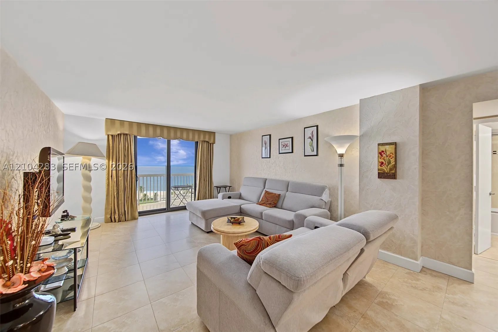 1500 S Ocean Dr #15H