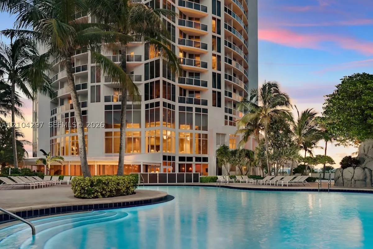 18001 Collins Ave #1711