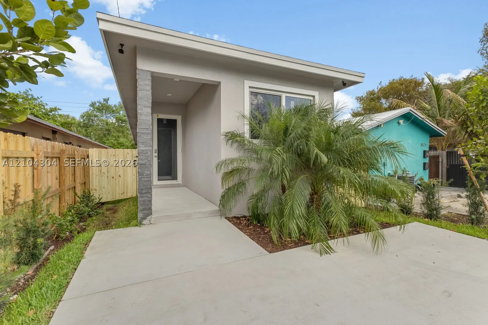 1028 NW 8th Ave