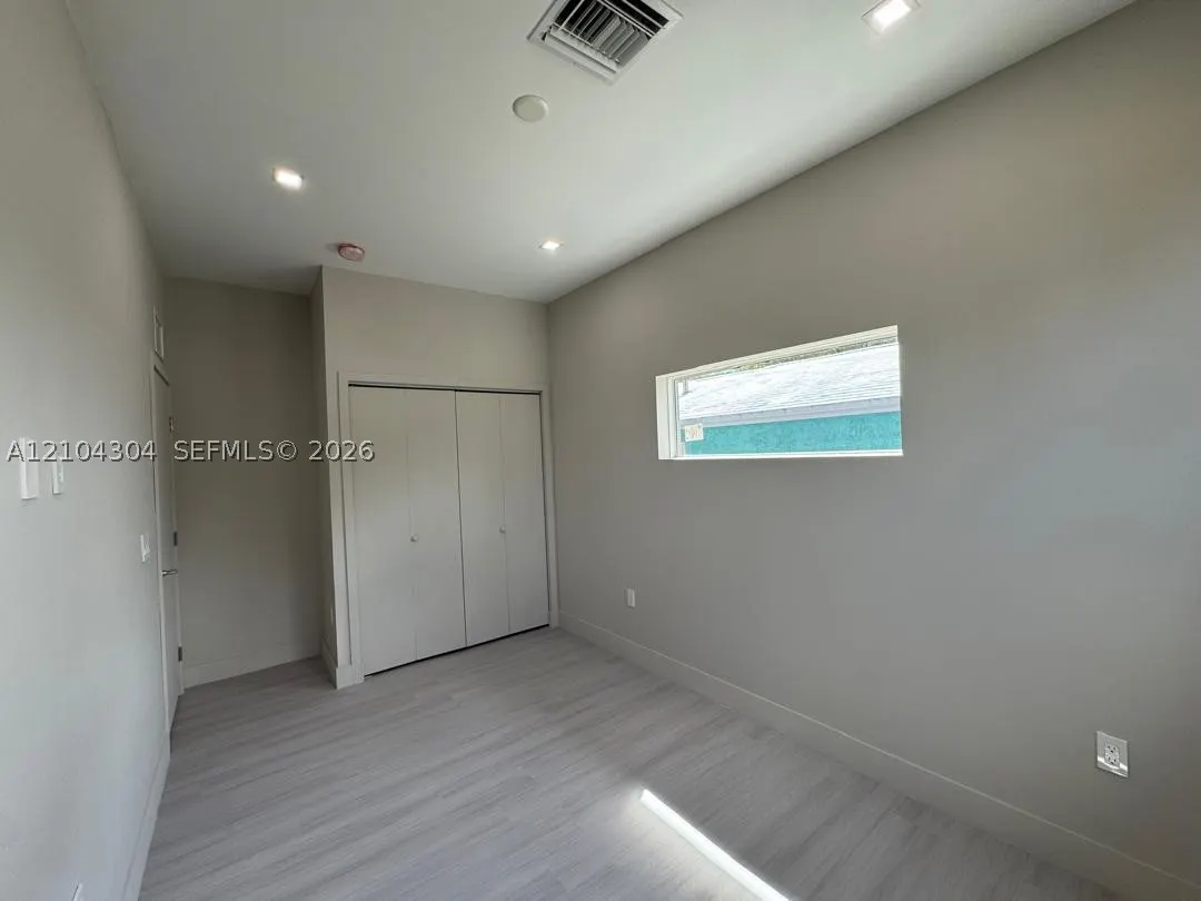 1028 NW 8th Ave