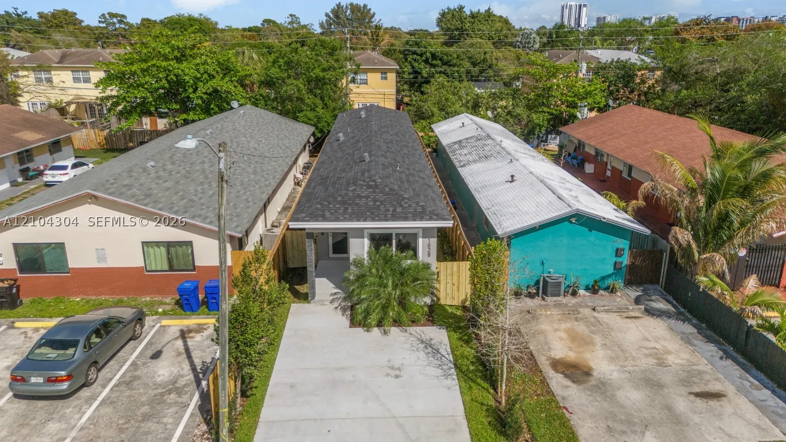 1028 NW 8th Ave