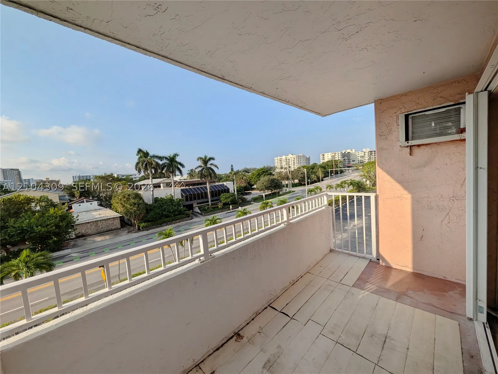 3201 NE 14th St Cswy #408