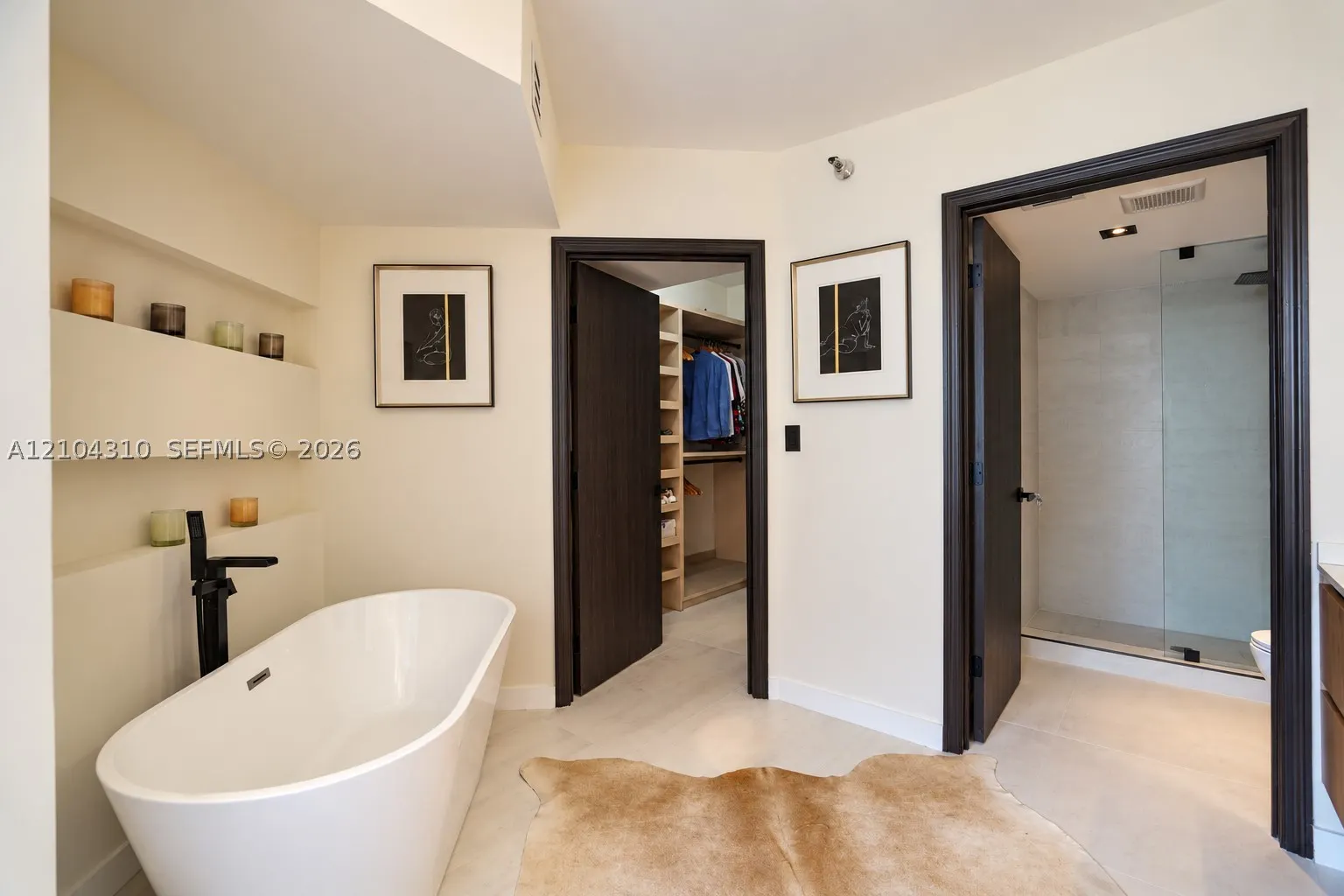 3530 Mystic Pointe Dr #415