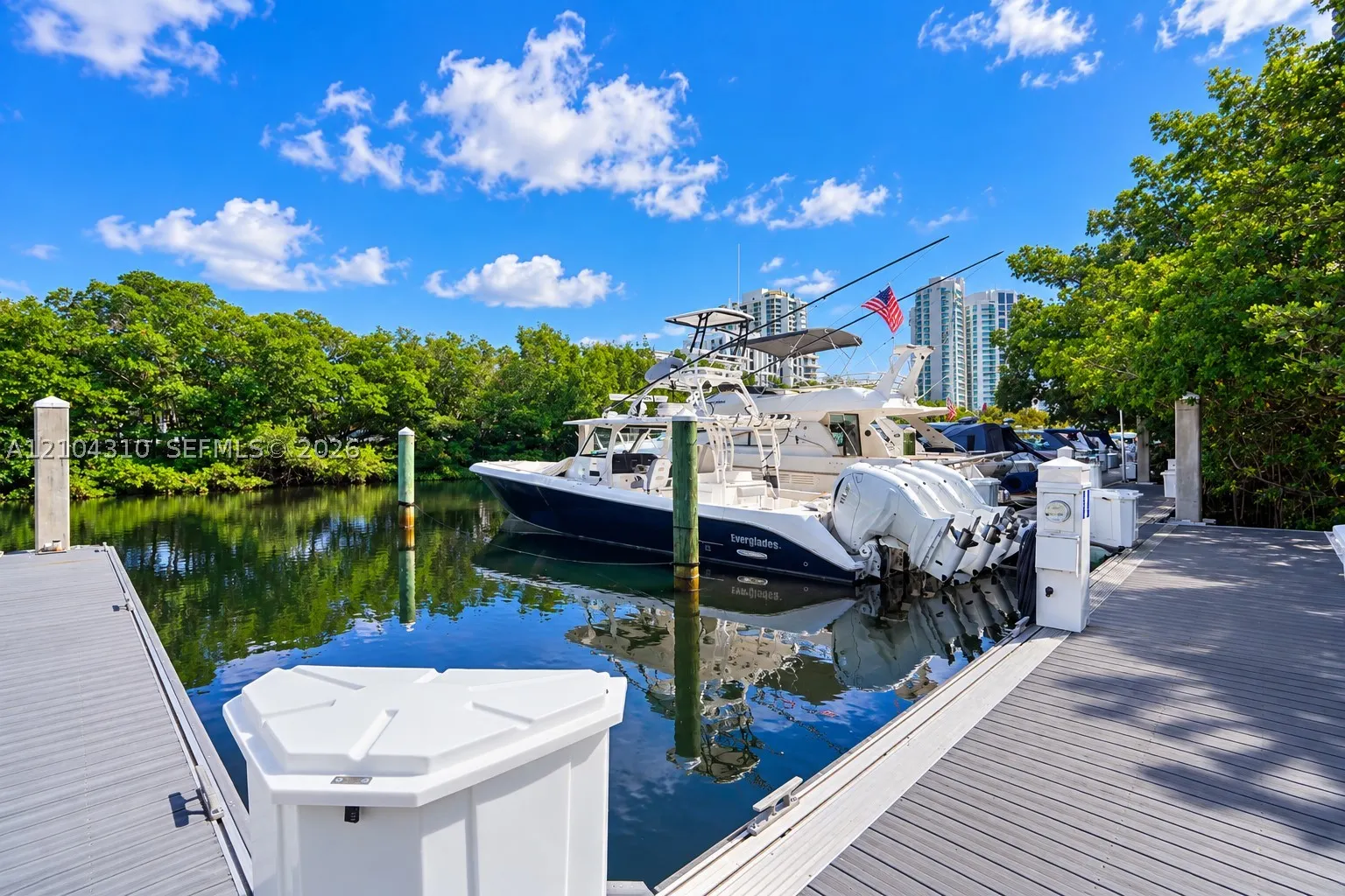3530 Mystic Pointe Dr #415
