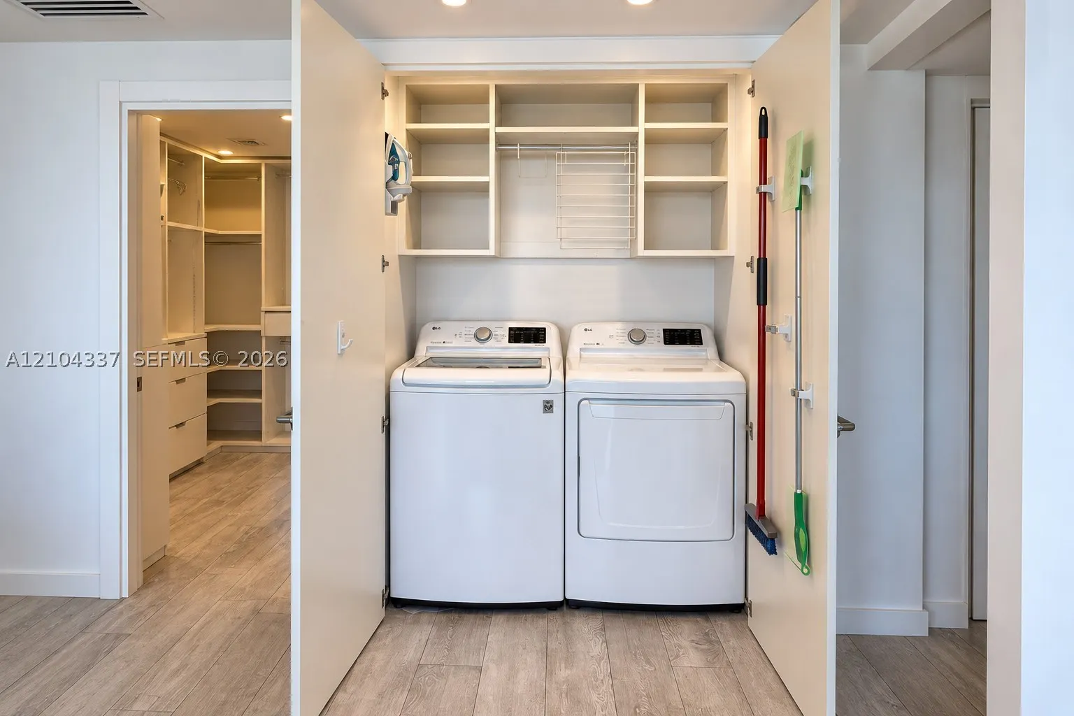 5600 Collins Ave #9S