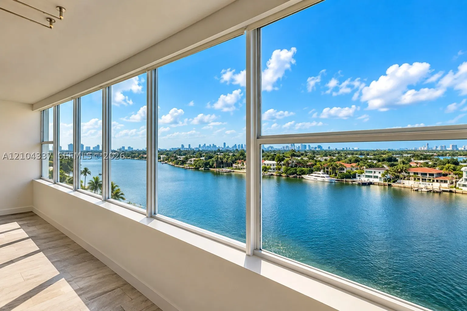 5600 Collins Ave #9S