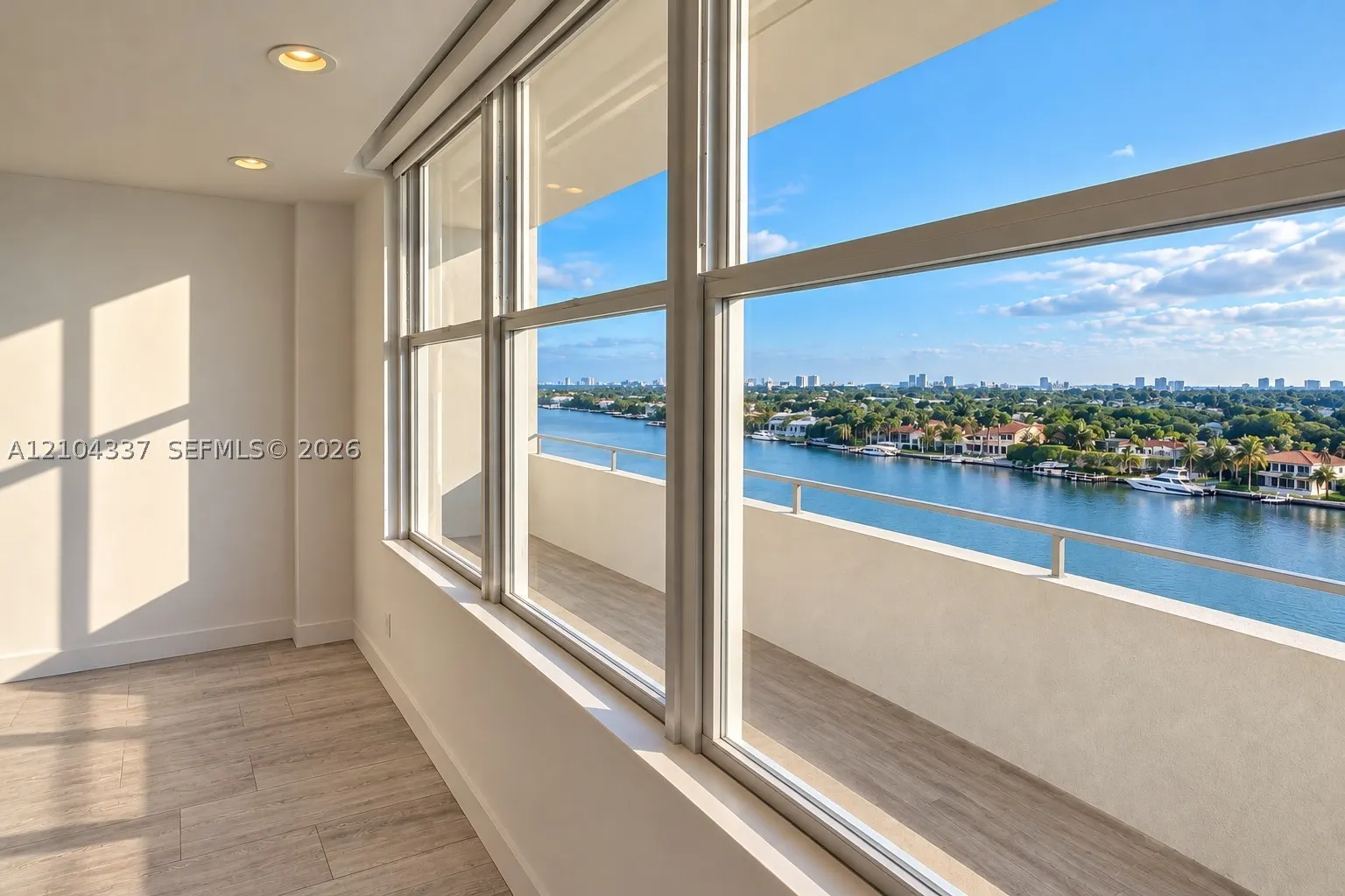 5600 Collins Ave #9S