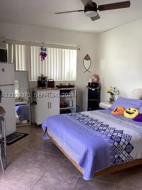2101 N 57th Ter