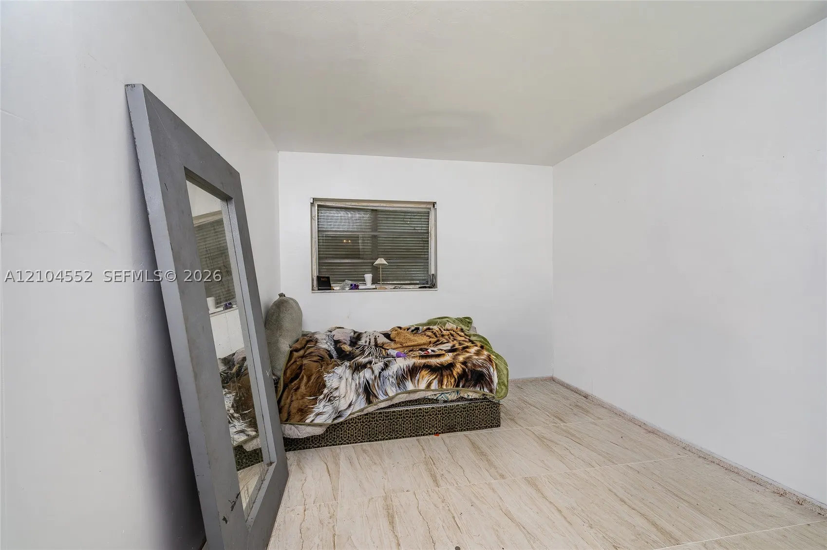 174 NE 14th St
