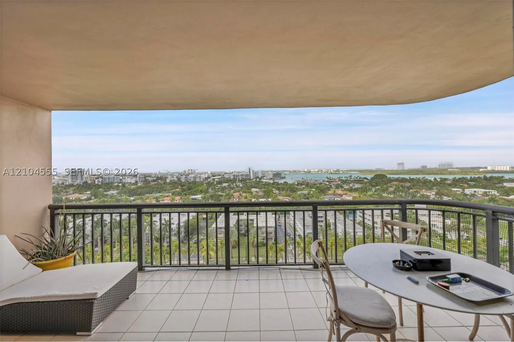 10175 Collins Ave #1207