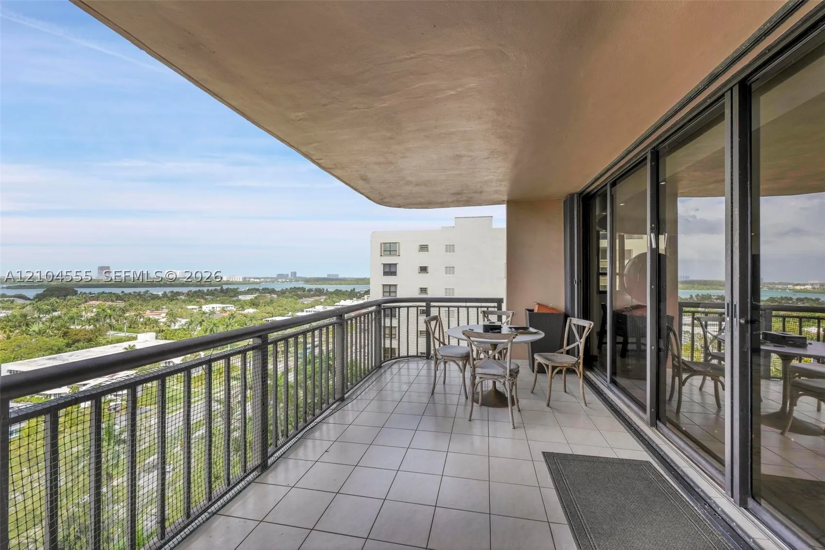 10175 Collins Ave #1207