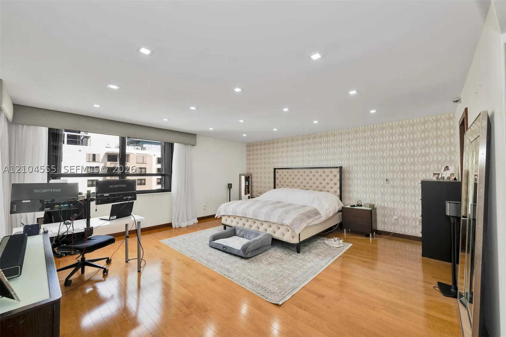 10175 Collins Ave #1207