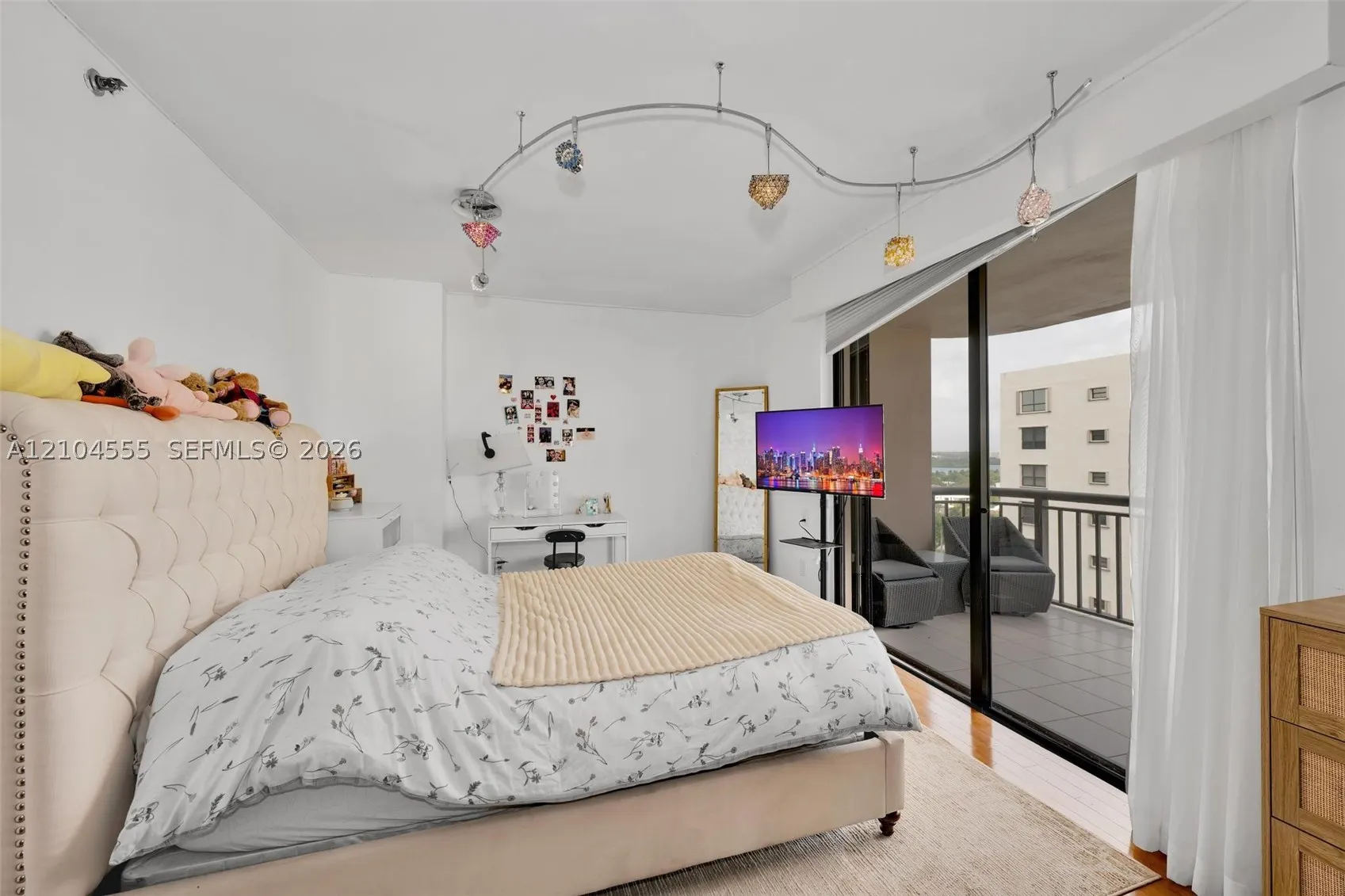 10175 Collins Ave #1207