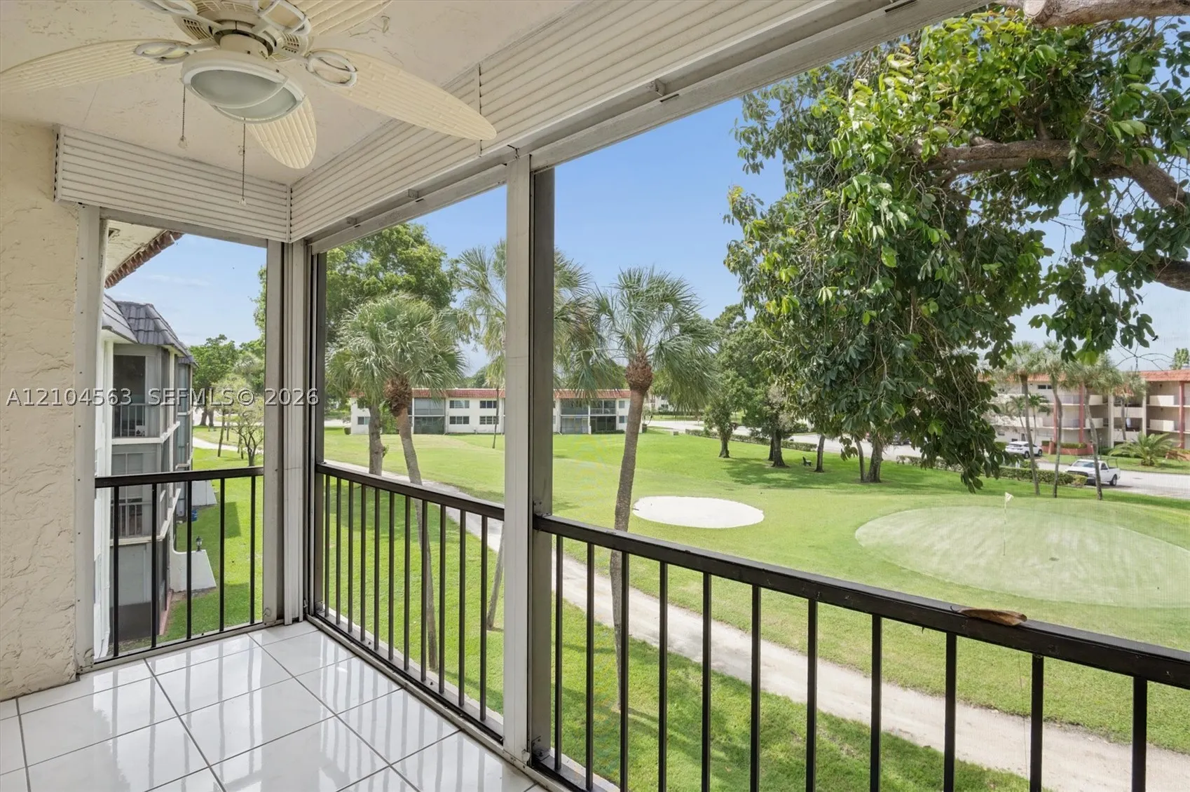 8911 S Hollybrook Blvd #310