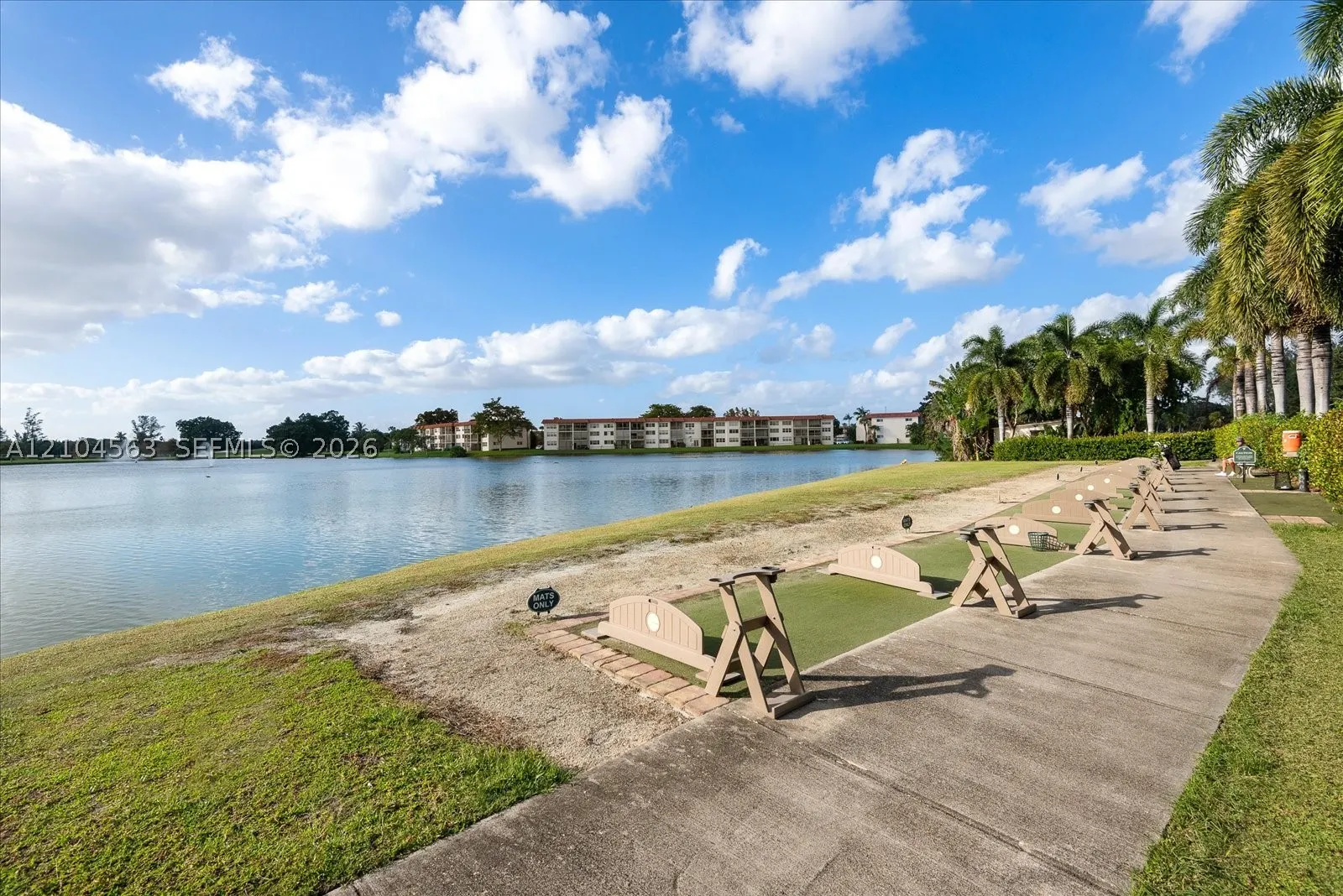8911 S Hollybrook Blvd #310