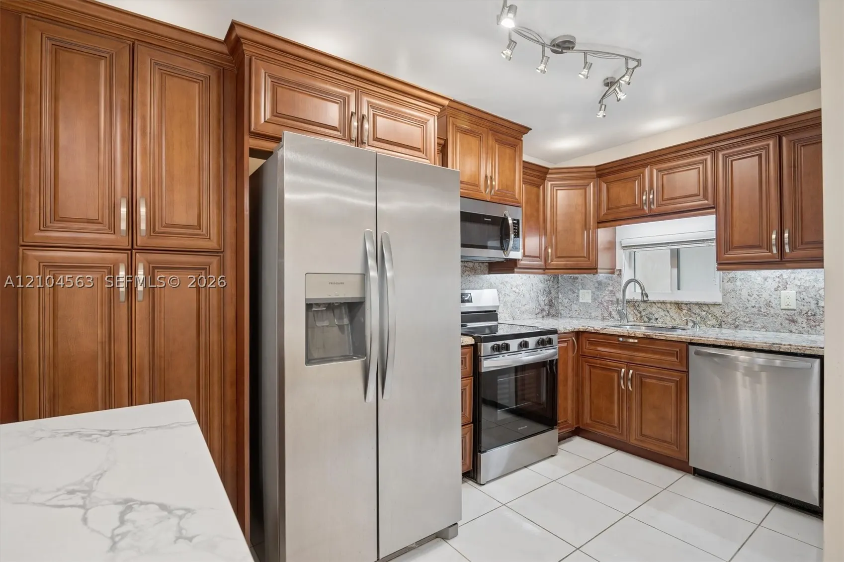 8911 S Hollybrook Blvd #310