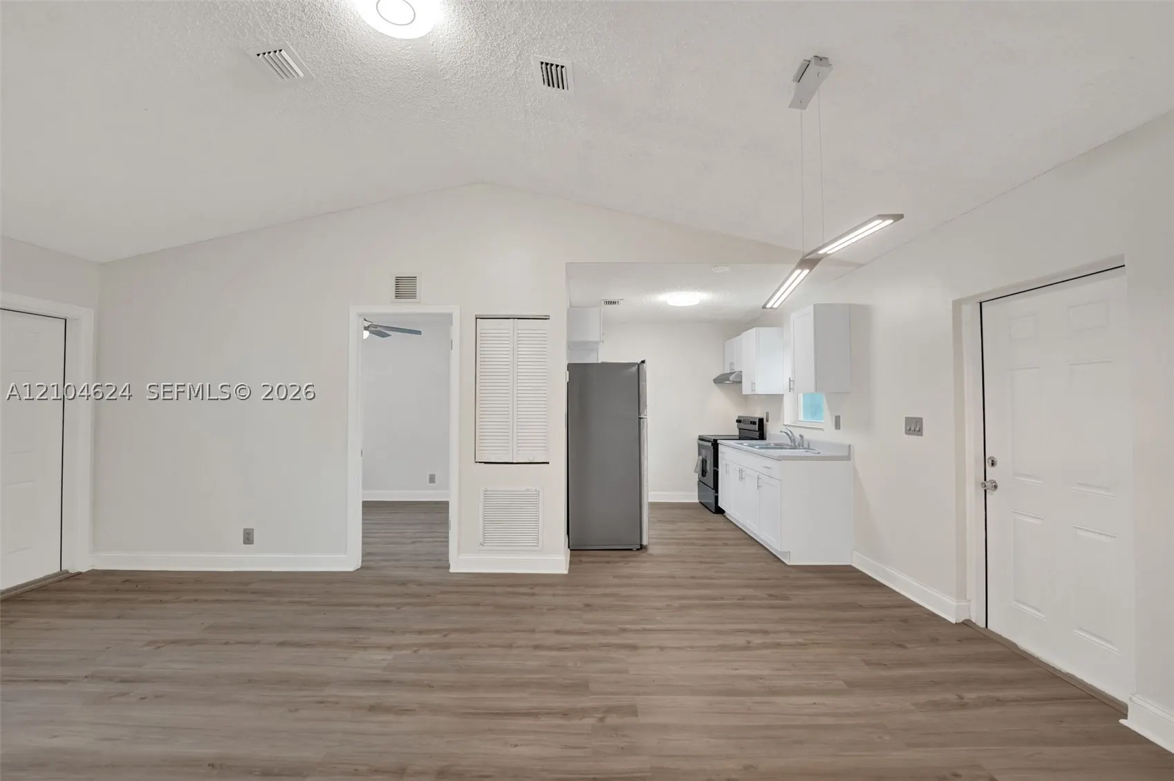 1223 NW 6th Ave