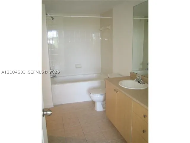1900 Van Buren St #307B