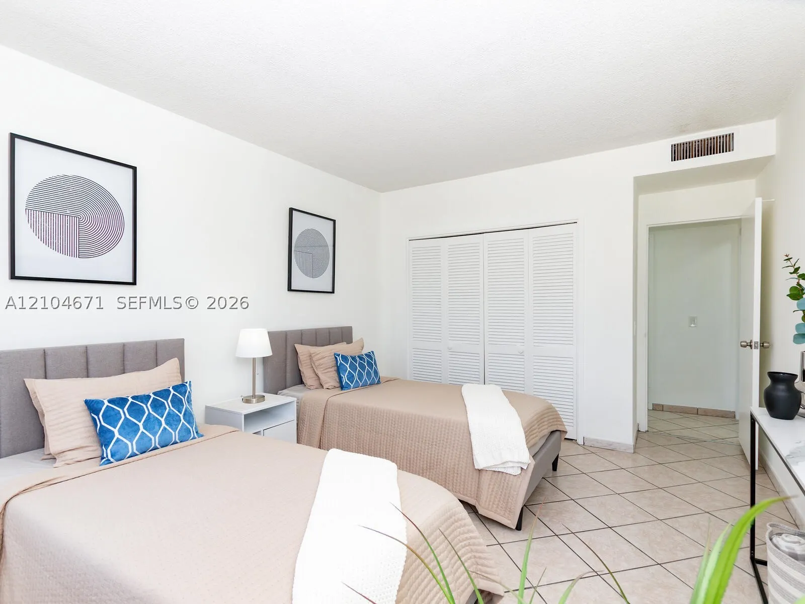 3505 S Ocean Dr #305