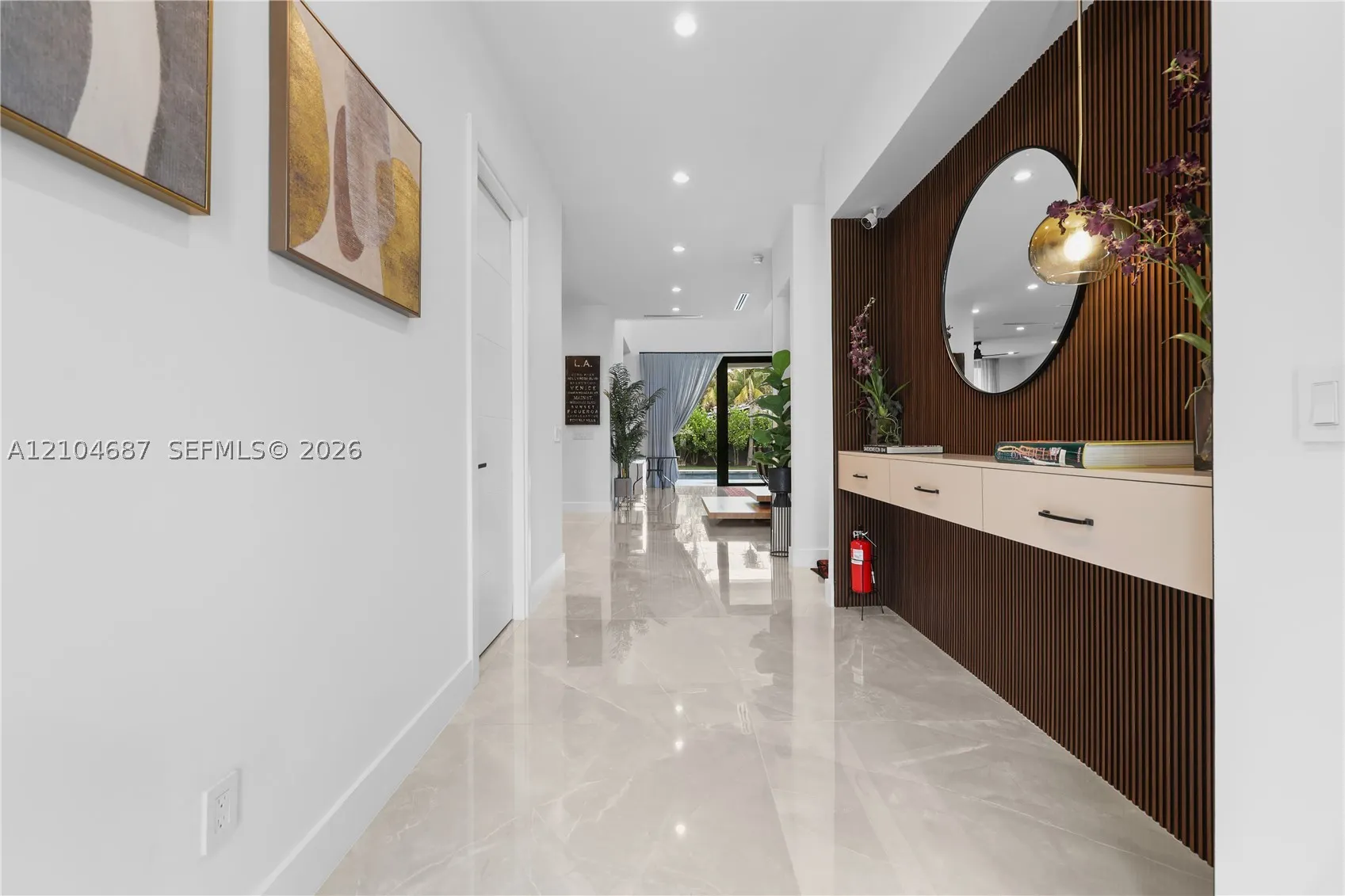 436 NE 10th Ave