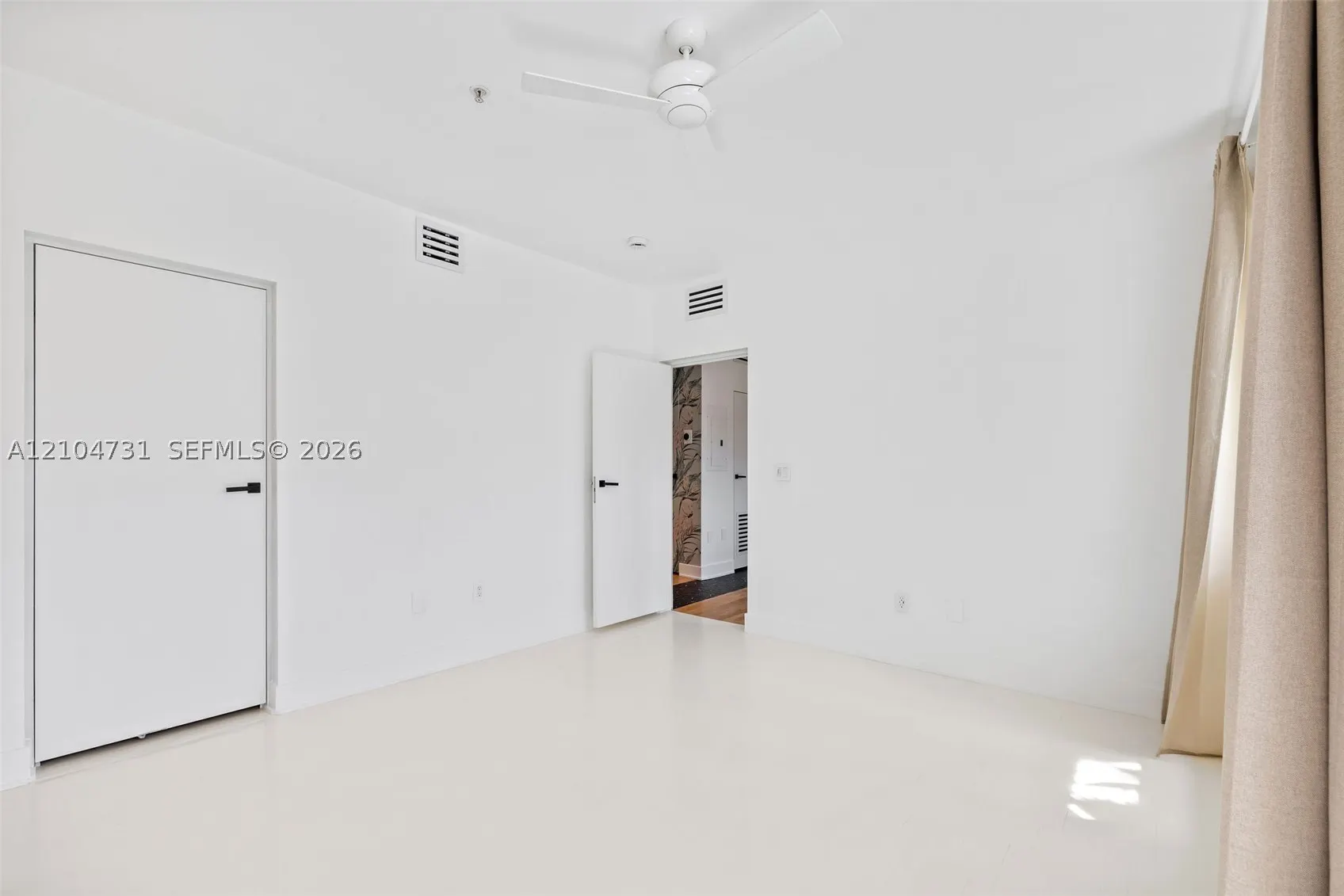 1521 Lenox Ave #206