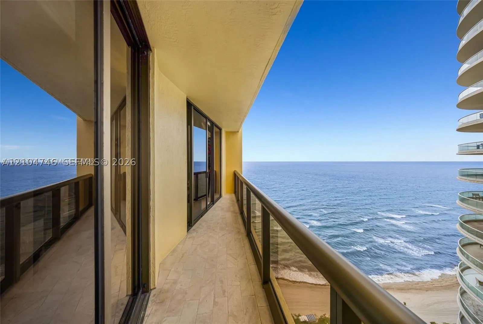16275 Collins Ave #2502