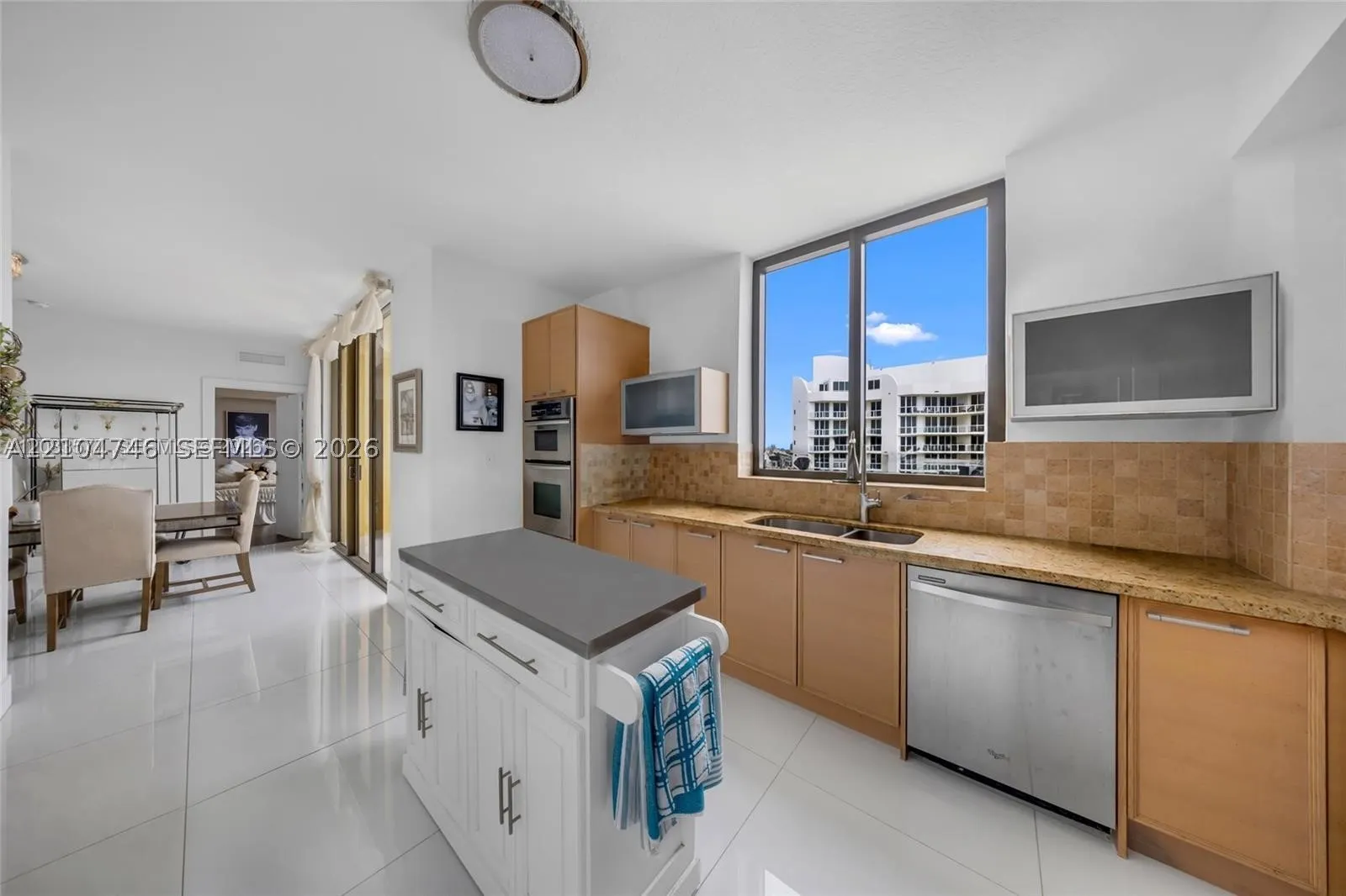 16275 Collins Ave #2502