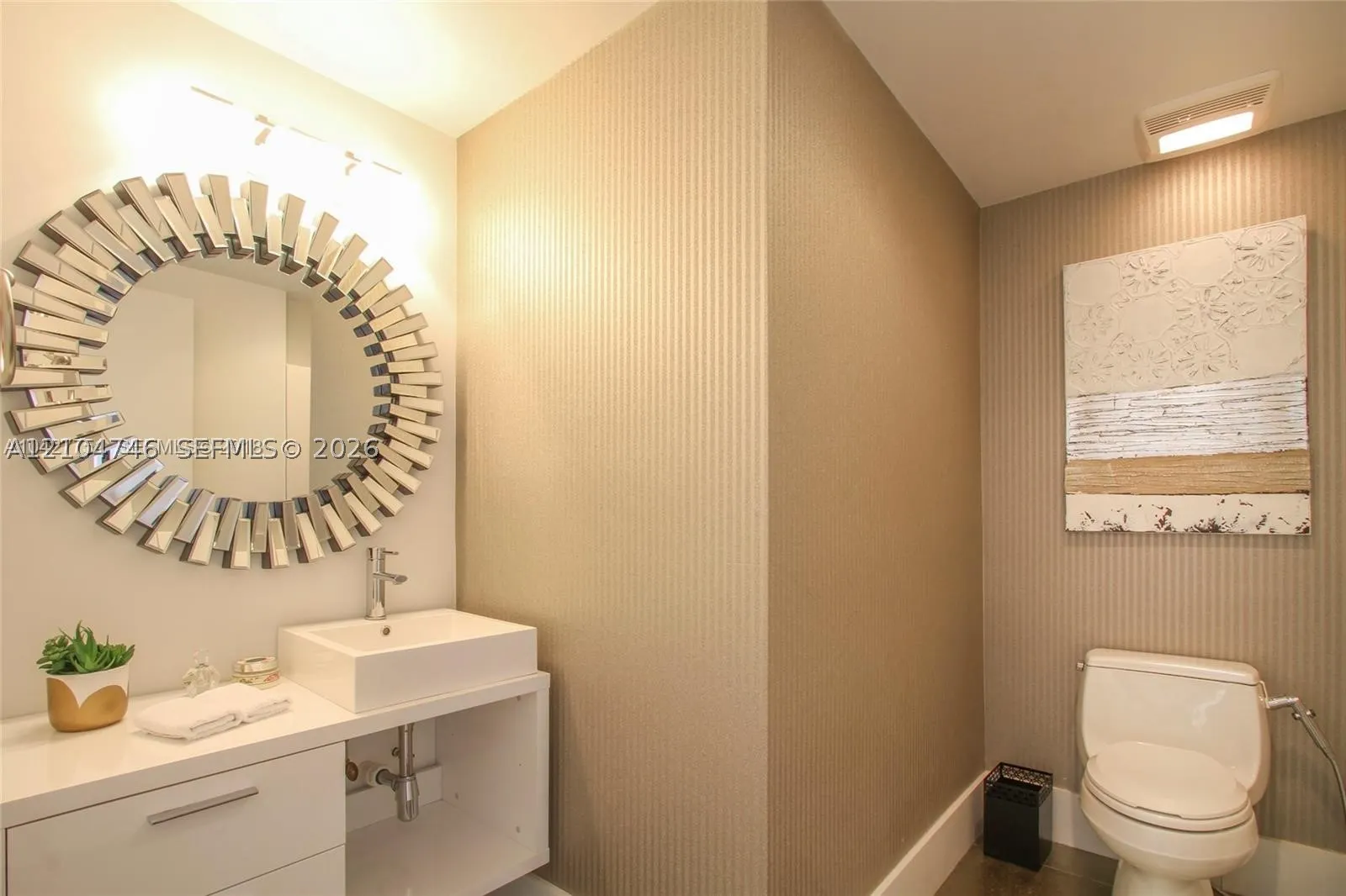 16275 Collins Ave #2502
