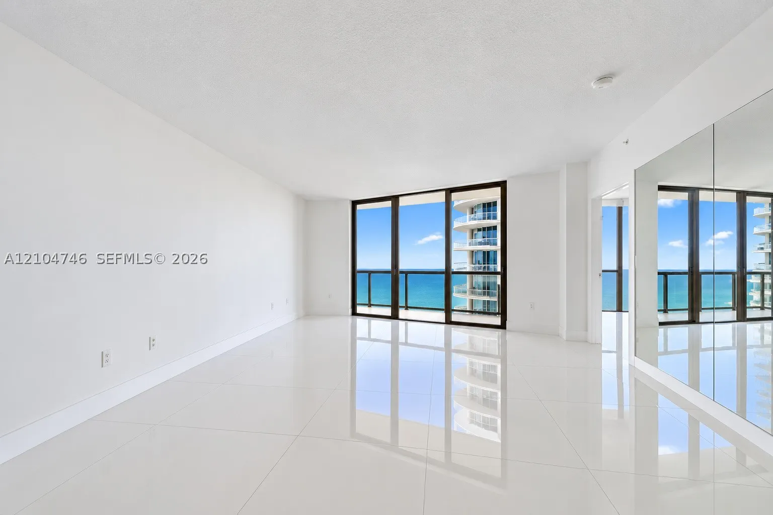 16275 Collins Ave #2502
