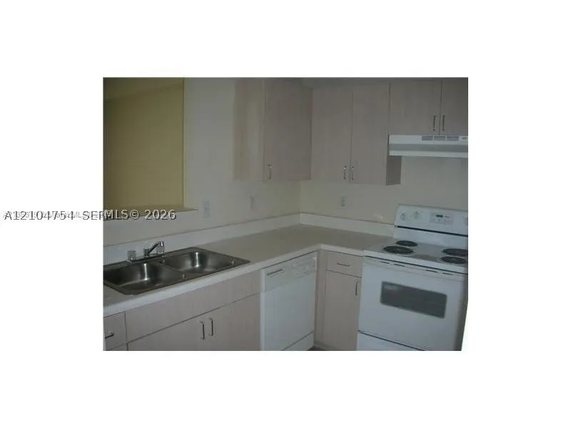 50 Menores Ave #612