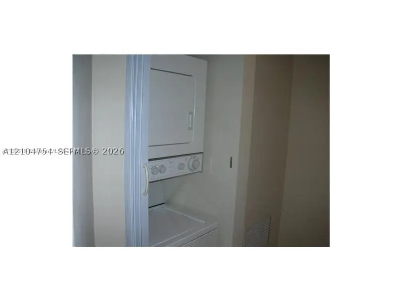 50 Menores Ave #612