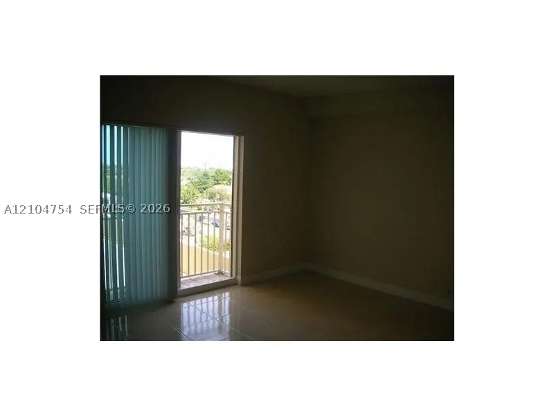 50 Menores Ave #612
