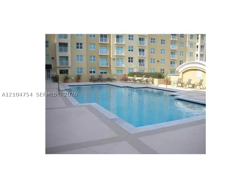 50 Menores Ave #612