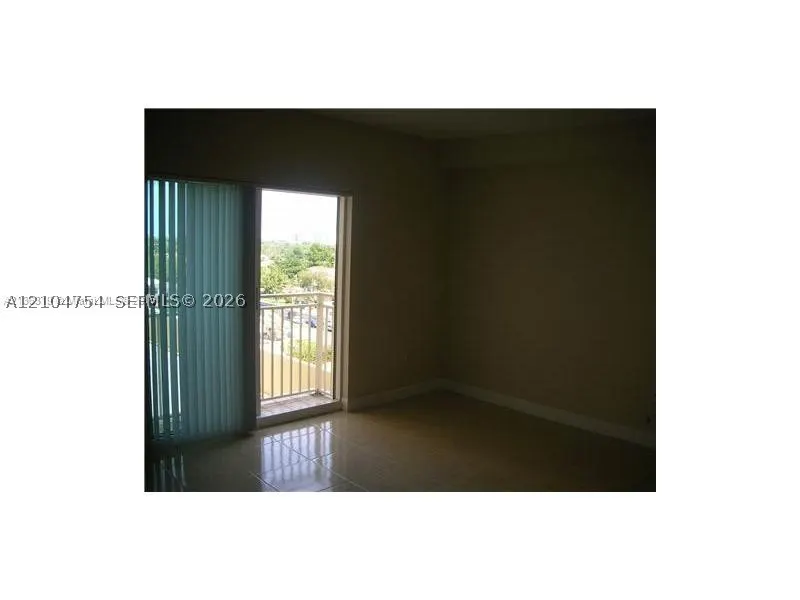 50 Menores Ave #612