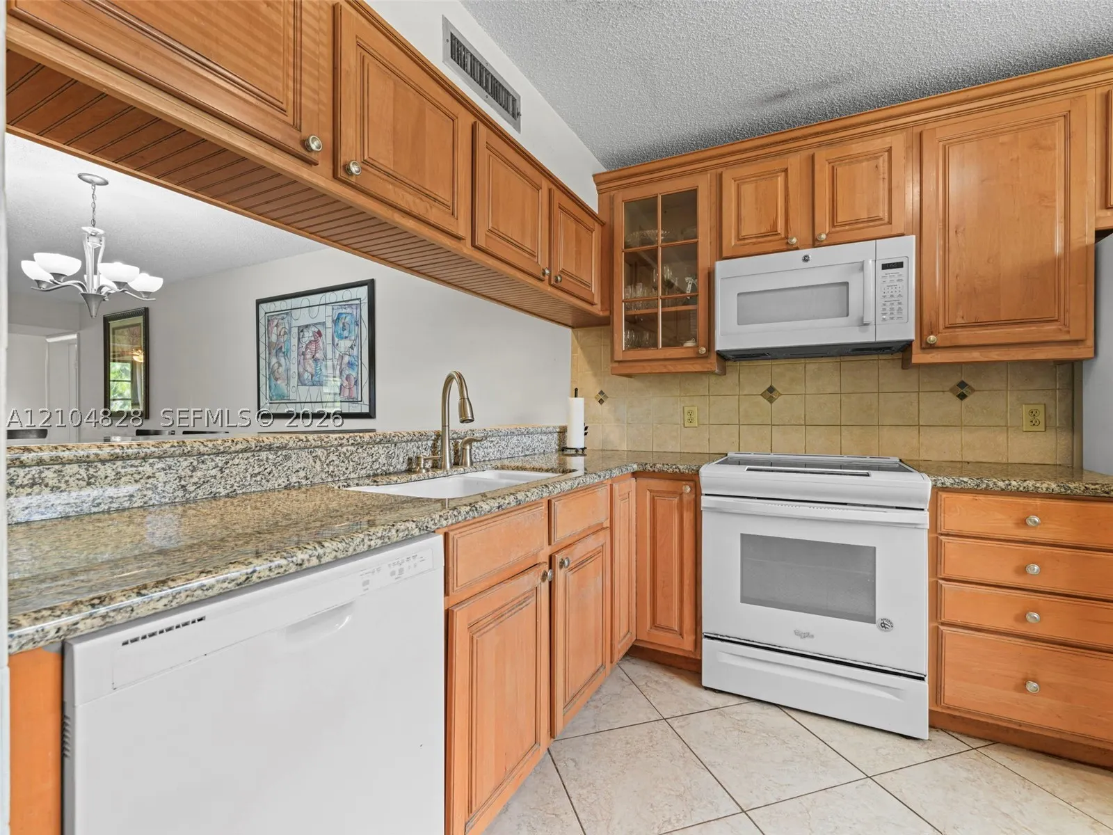 6097 Balboa Cir #105