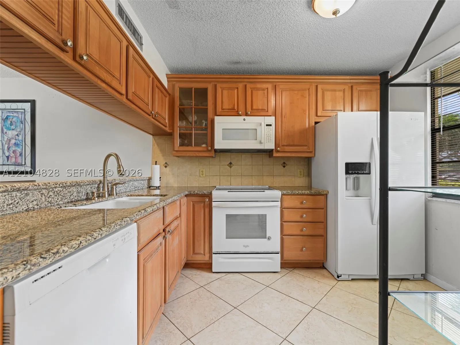 6097 Balboa Cir #105