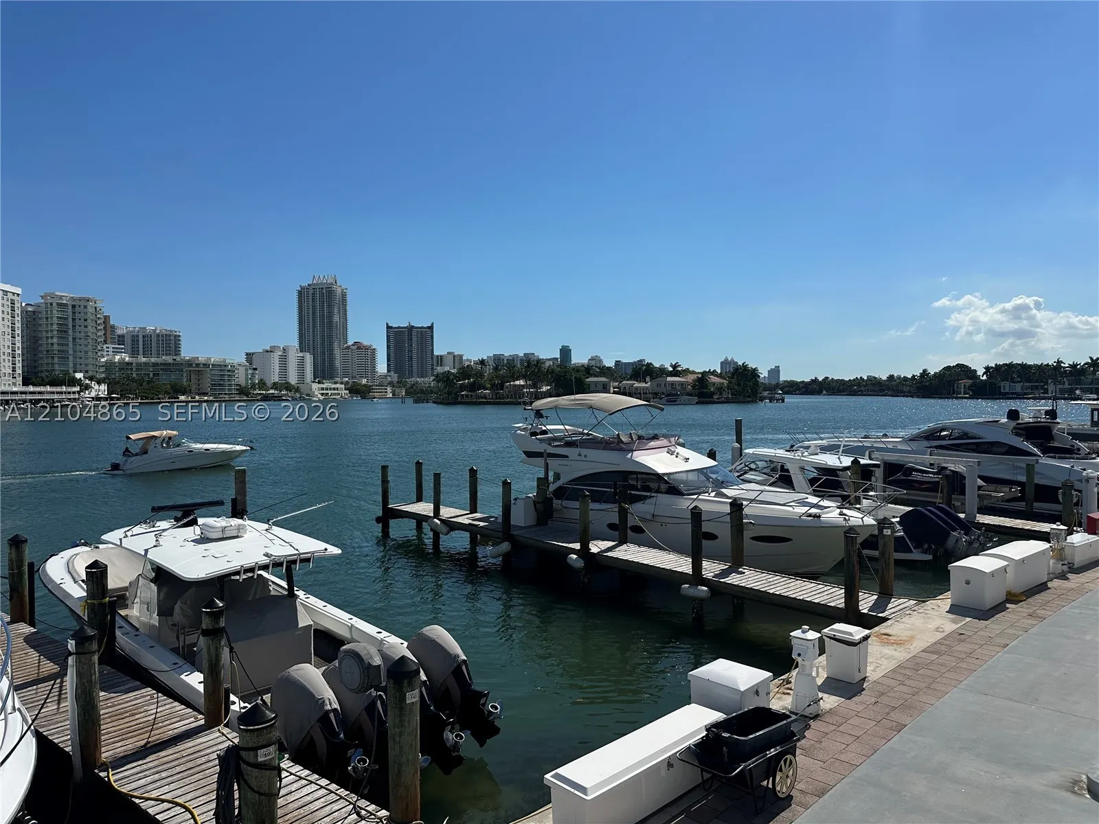 900 Bay Dr #413