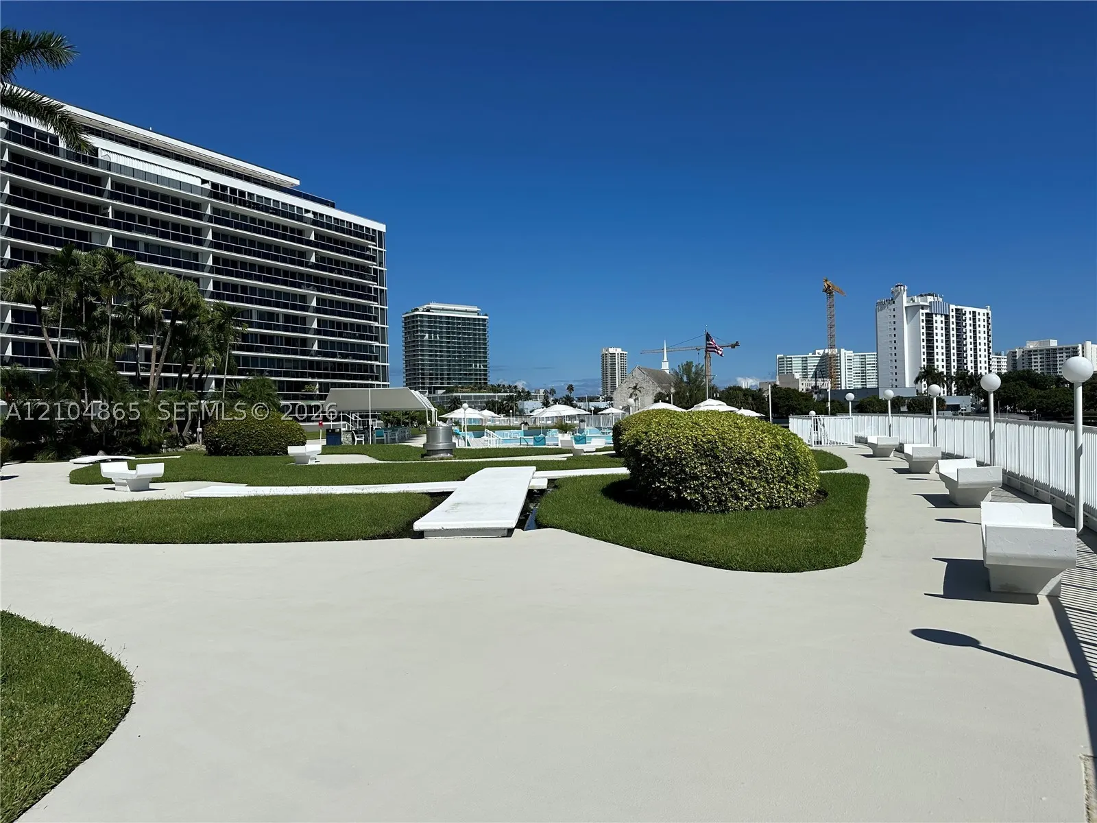900 Bay Dr #413