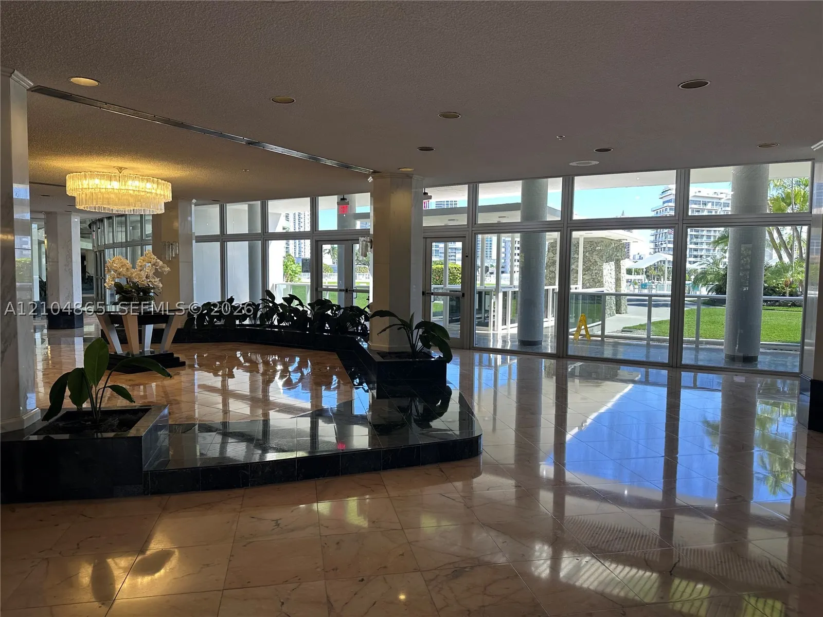 900 Bay Dr #413