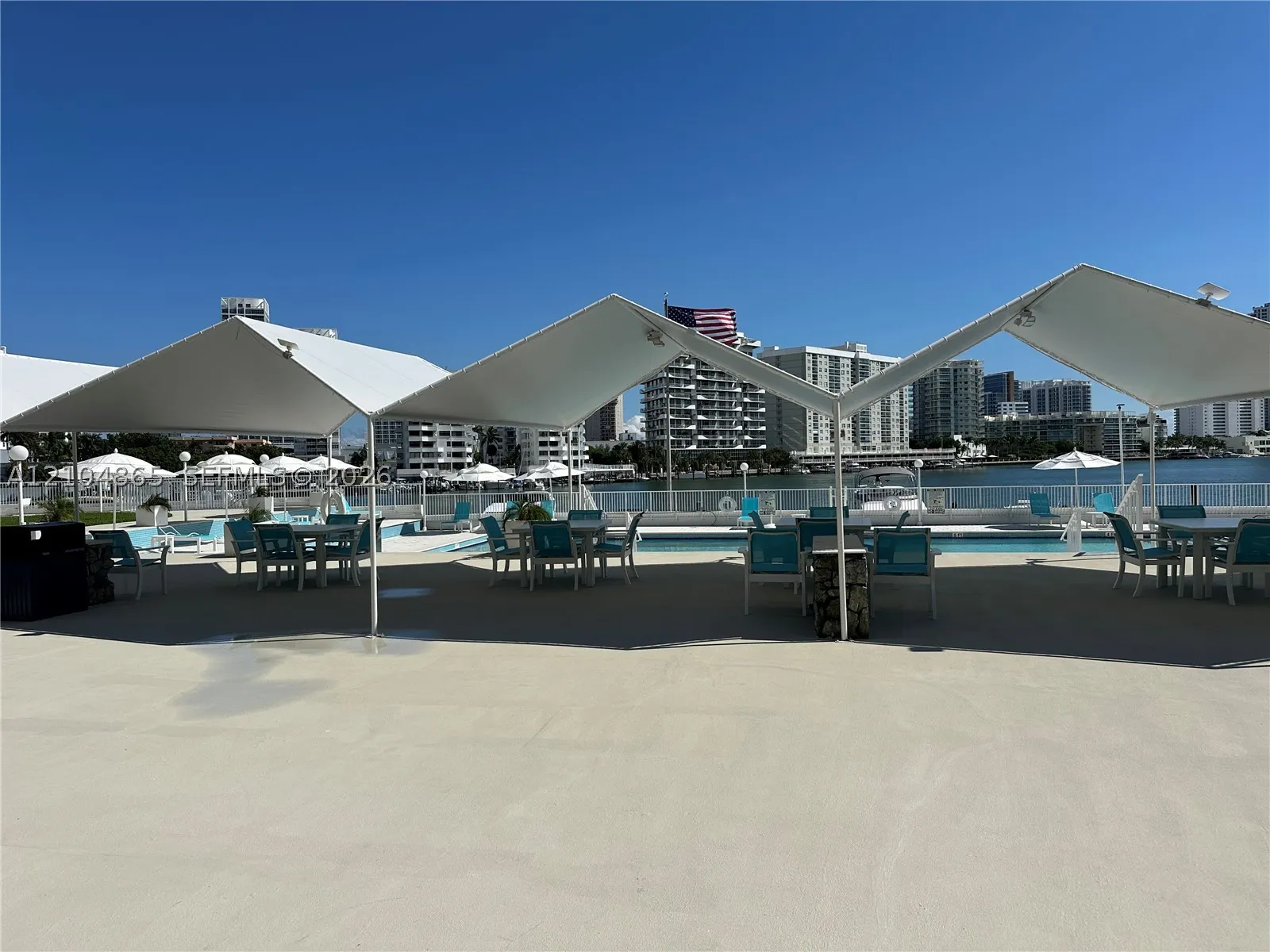 900 Bay Dr #413