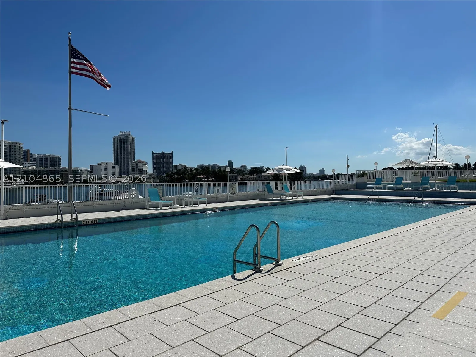 900 Bay Dr #413